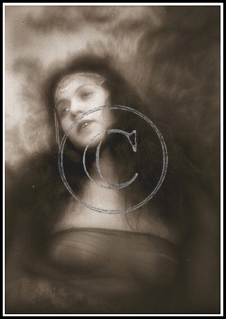 Photo by Alexander Grinberg