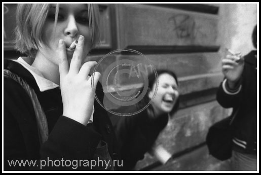 Smoking girls, Prague, Olivova st.