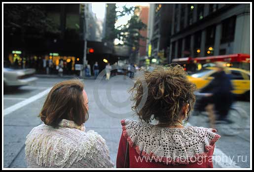 Bella and Alla are walking