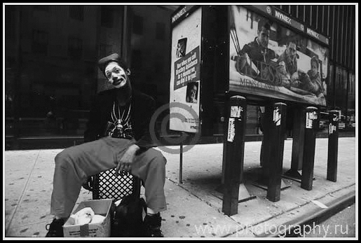 Mime is resting, next to Times square